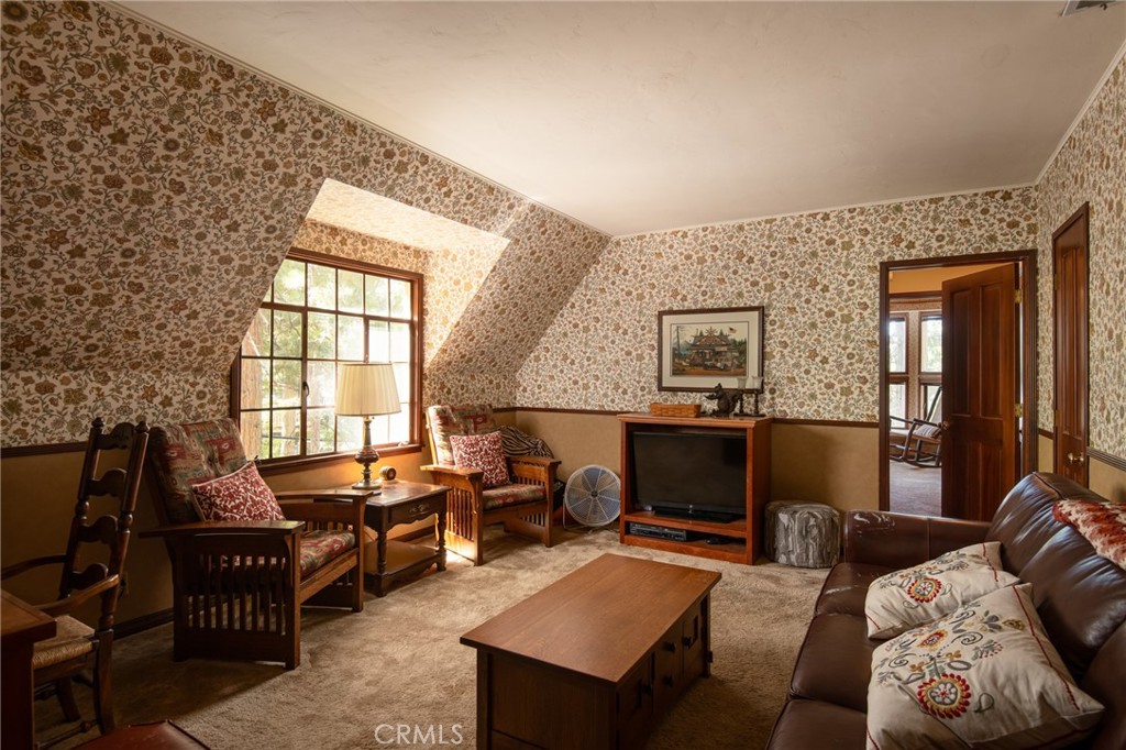 311 John Muir Property Photo 12