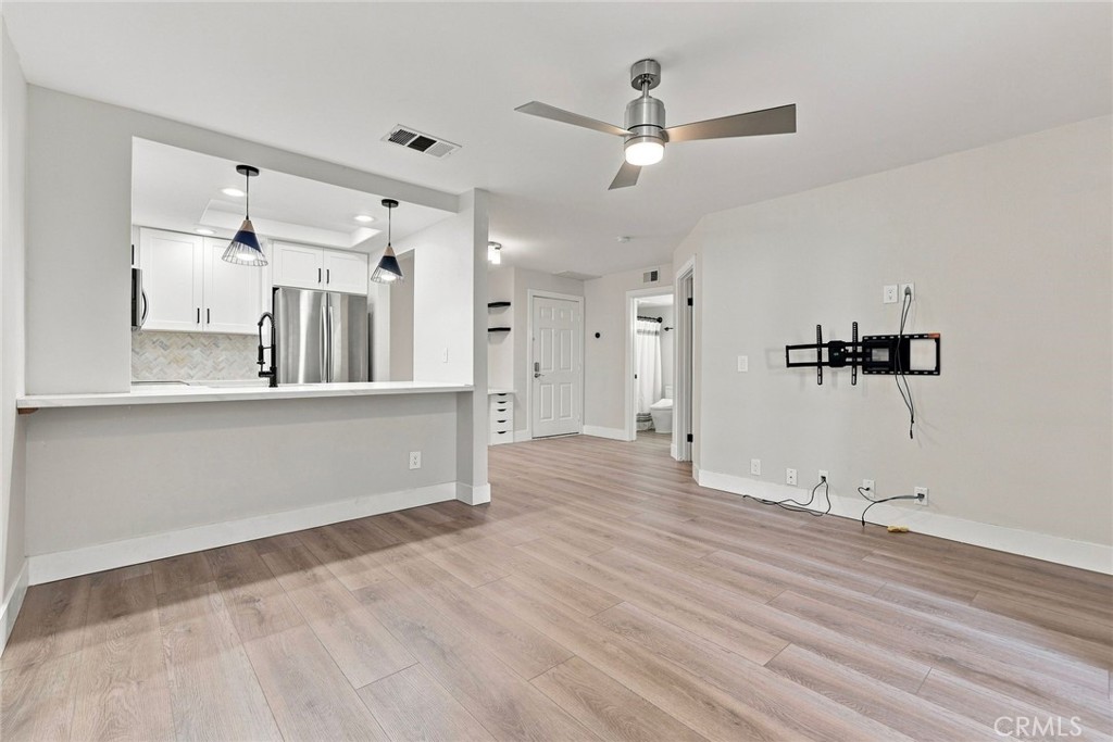 3078 Broadway 102 Property Photo 3