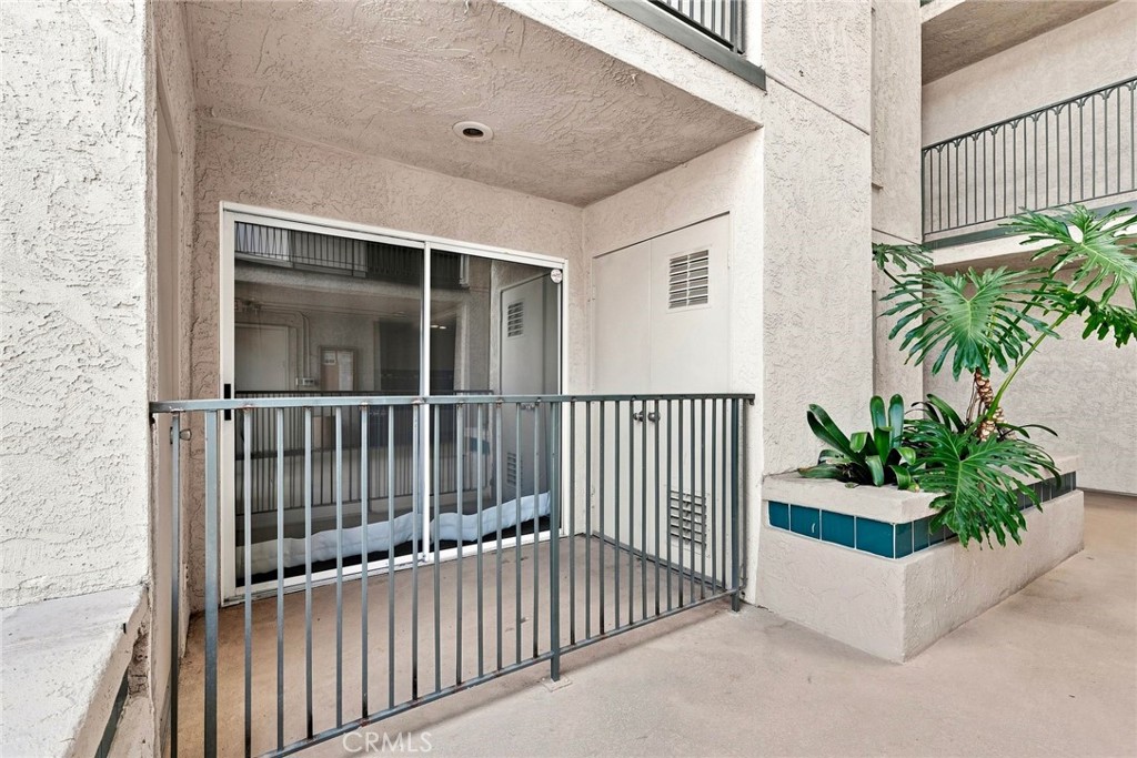 3078 Broadway 102 Property Photo 9