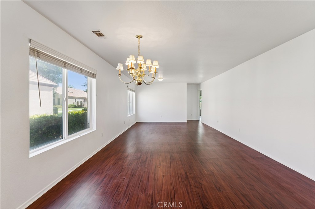 11561 Park Lane Property Photo 5