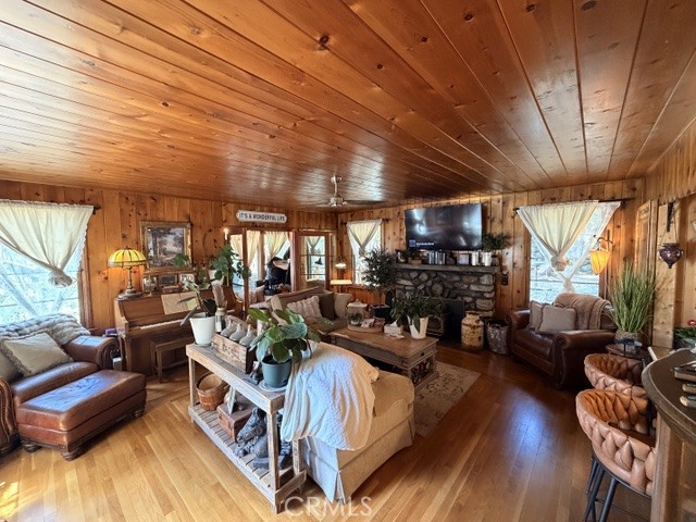 9544 Snow Drift Property Photo 4