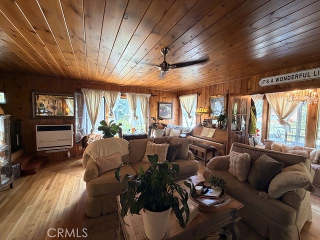 9544 Snow Drift Property Photo 5