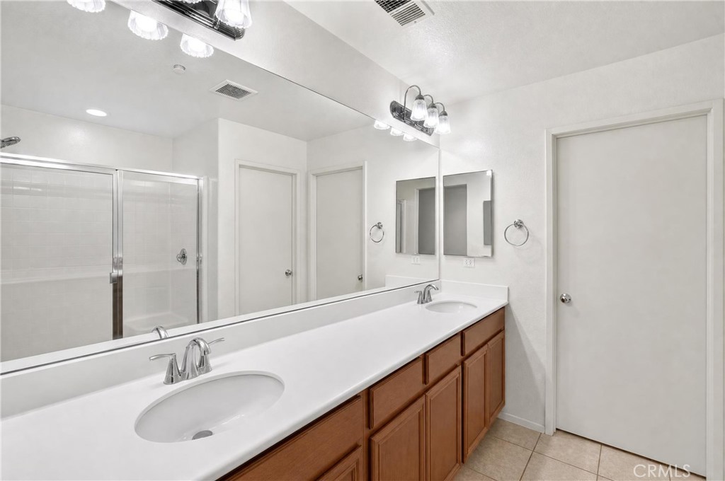 15723 Parkhouse 3 Property Photo 13