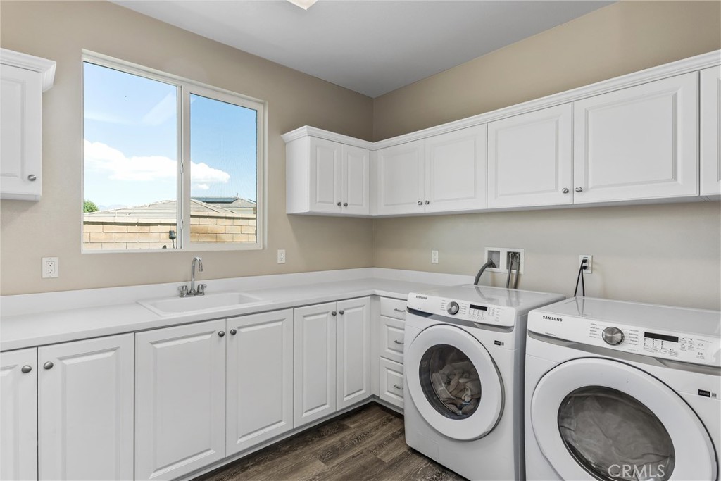 11454 Lyle Property Photo 15