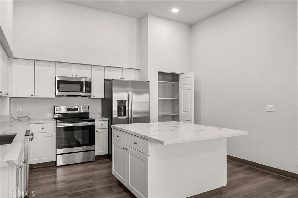 12301 3rd Street Property Photo 2