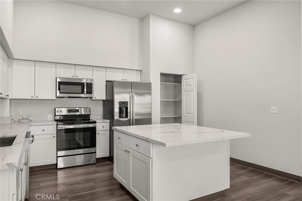 12301 3rd Street Property Photo 2