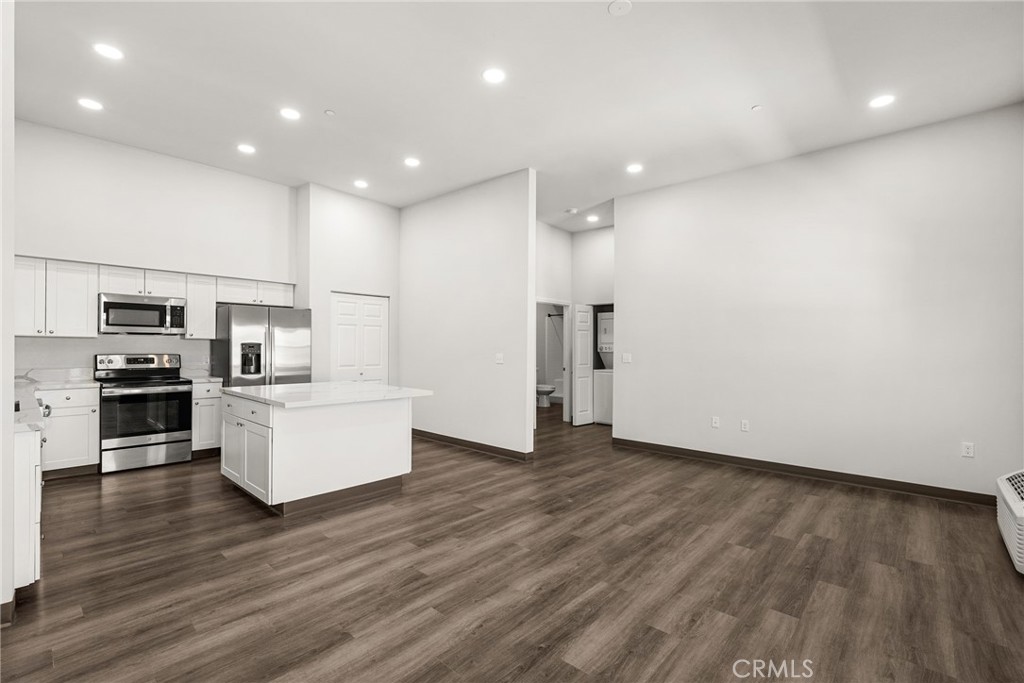 12301 3rd Street Property Photo 5