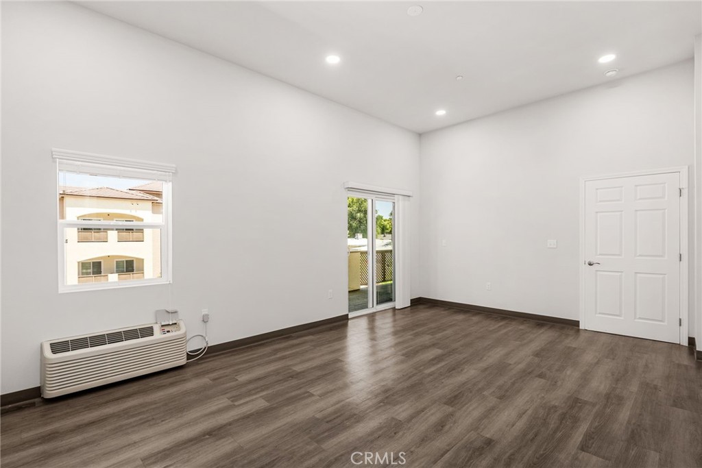 12301 3rd Street Property Photo 6