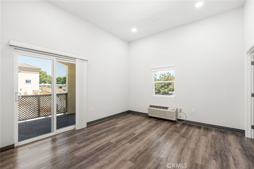 12301 3rd Street Property Photo 7