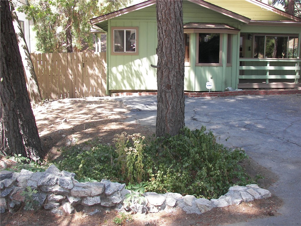 22920 Fir Property Photo 2