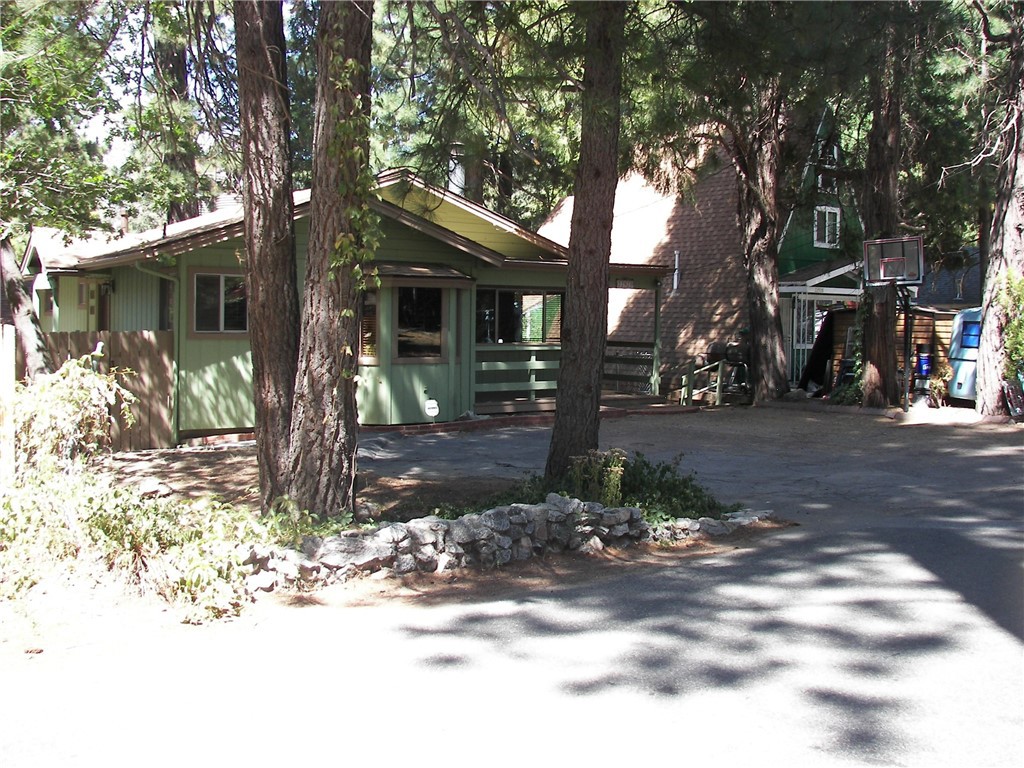 22920 Fir Property Photo 5