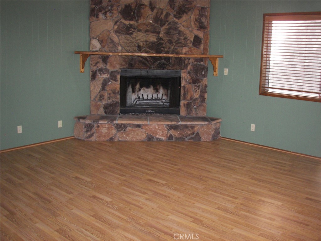 22920 Fir Property Photo 7