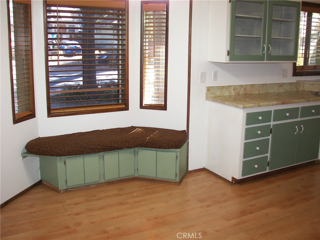 22920 Fir Property Photo 10