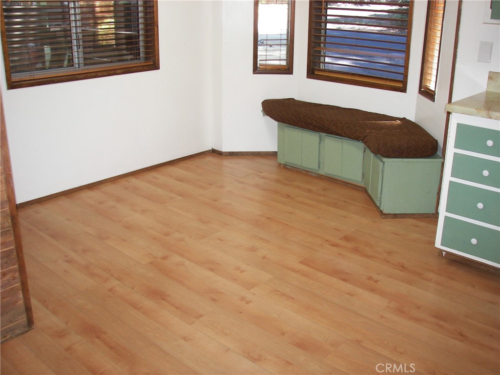 22920 Fir Property Photo 14