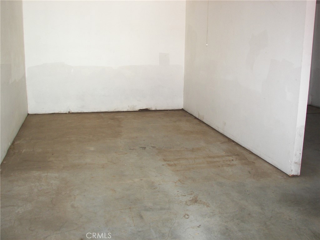 22920 Fir Property Photo 24
