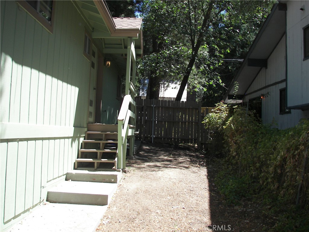 22920 Fir Property Photo 25