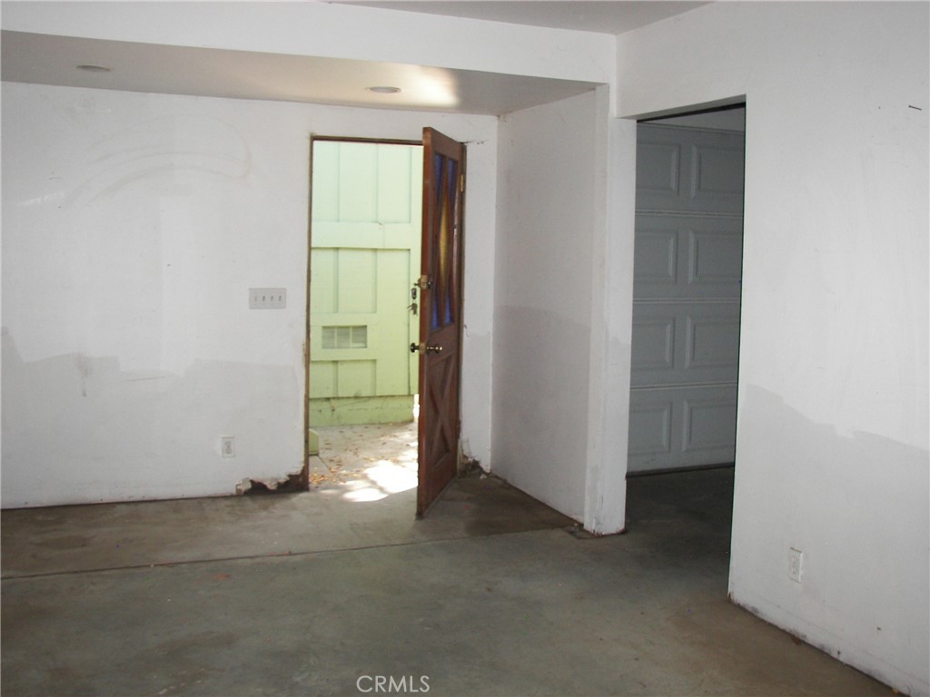 22920 Fir Property Photo 26
