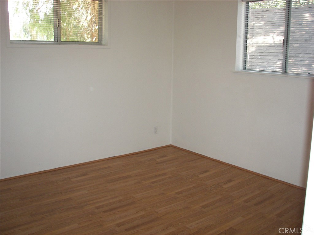 22920 Fir Property Photo 33