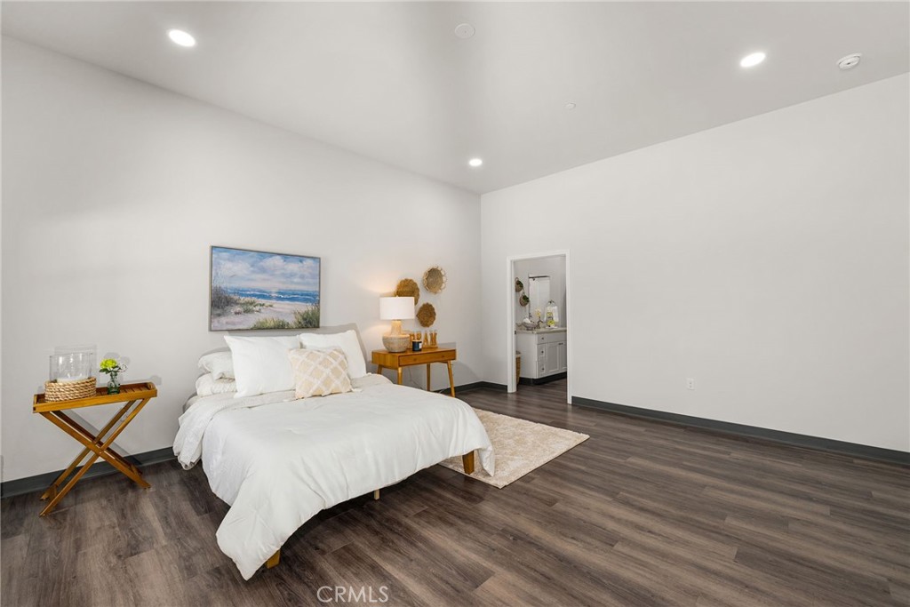 12301 3rd Street Property Photo 10