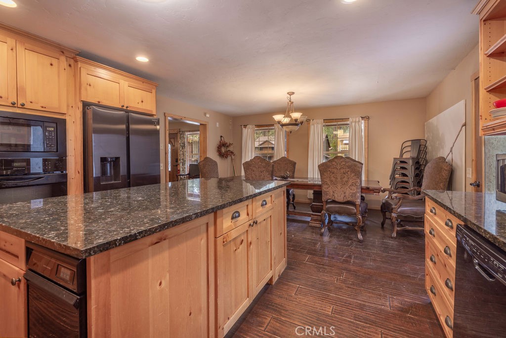 630 Summit Boulevard Property Photo 44