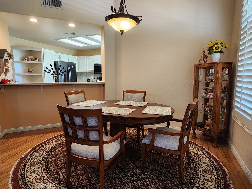 4968 Oakhurst Avenue Property Photo 8
