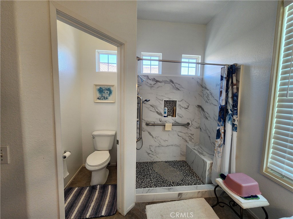 4968 Oakhurst Avenue Property Photo 17