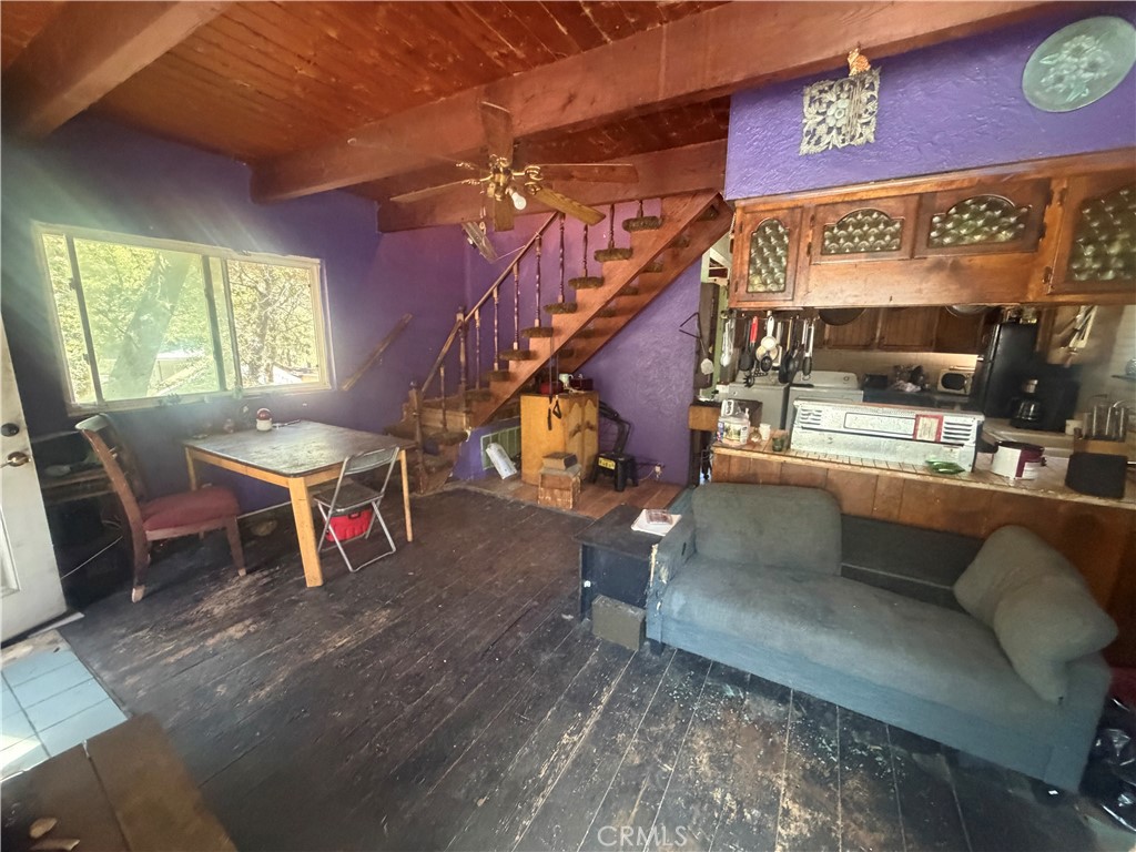 22052 Crest Forest Property Photo 4