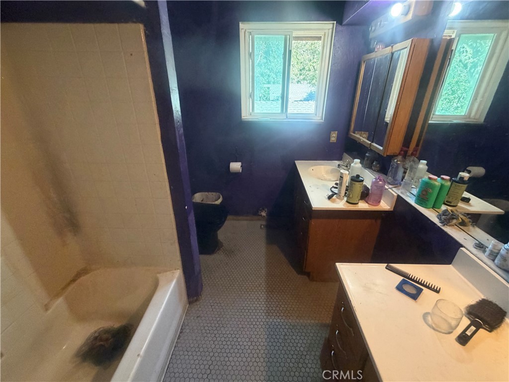 22052 Crest Forest Property Photo 5