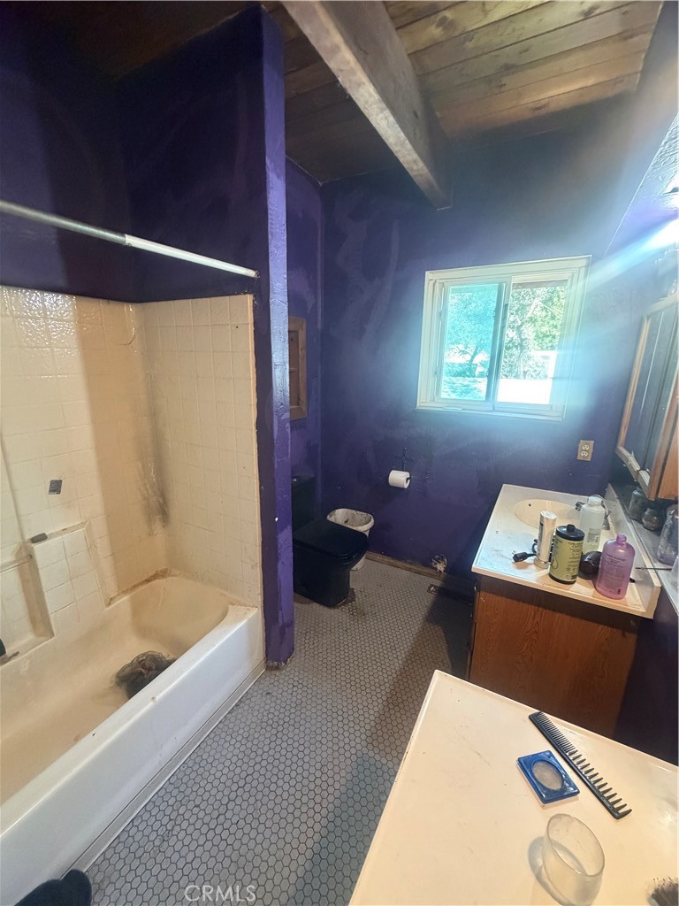 22052 Crest Forest Property Photo 6