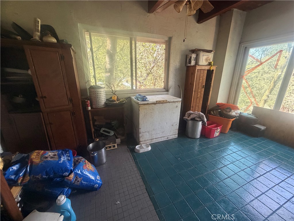 22052 Crest Forest Property Photo 9
