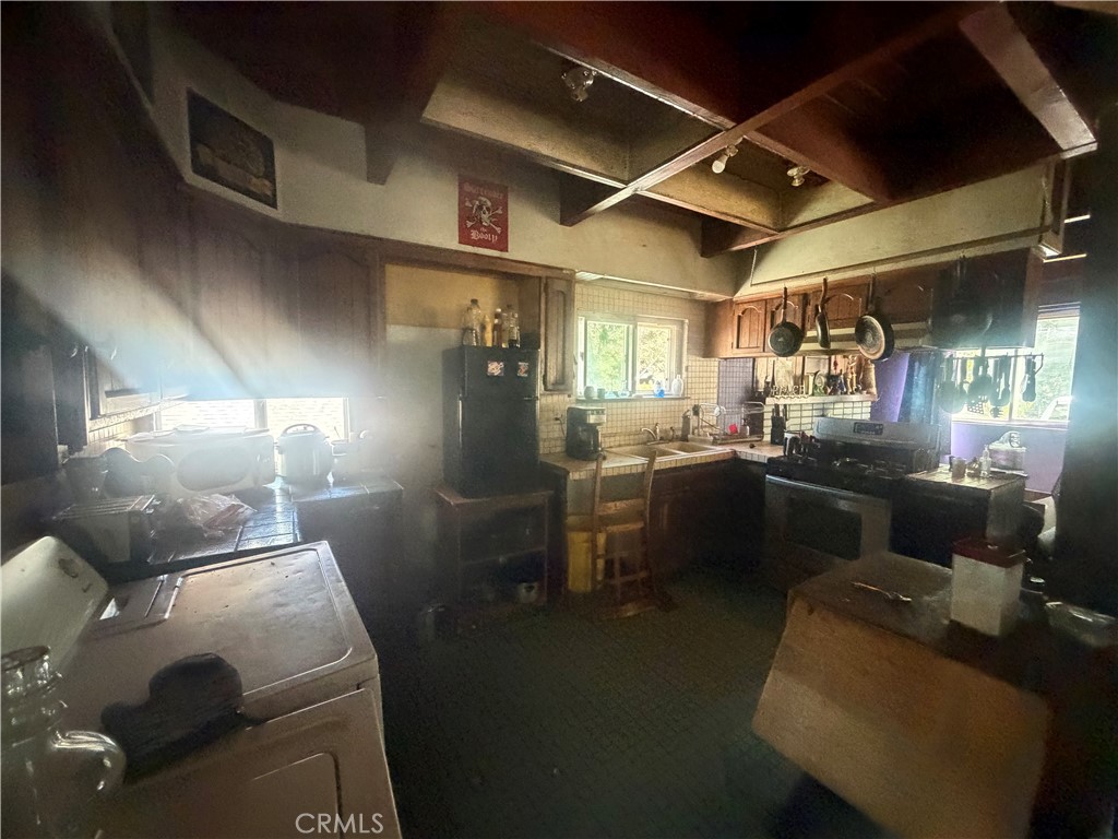 22052 Crest Forest Property Photo 10