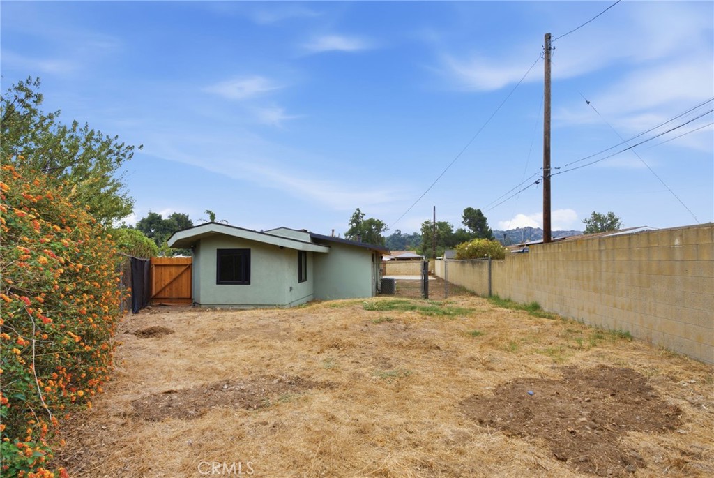 1261 E Ada Ave Property Photo 23