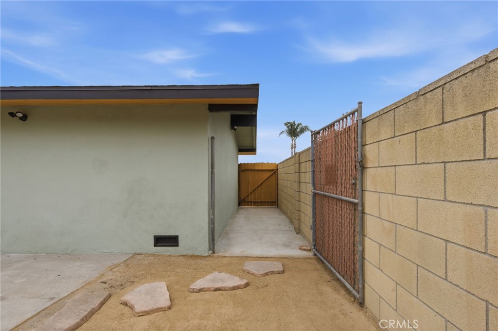 1261 E Ada Ave Property Photo 24