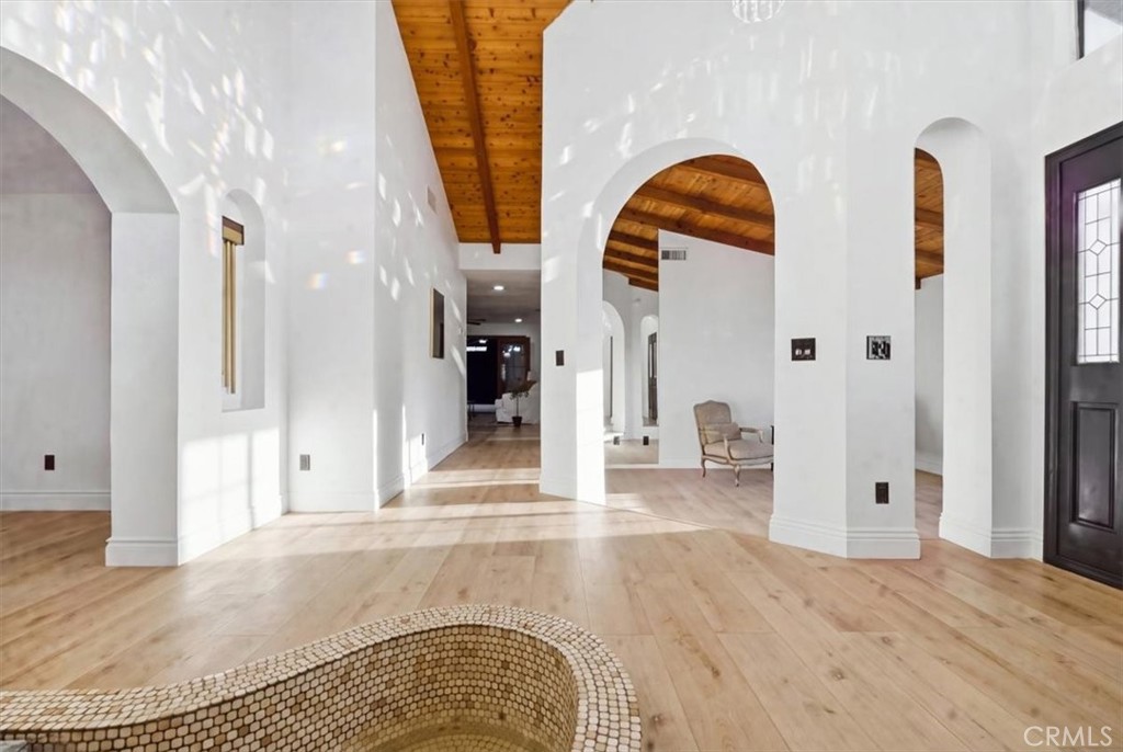 19055 Majela Property Photo
