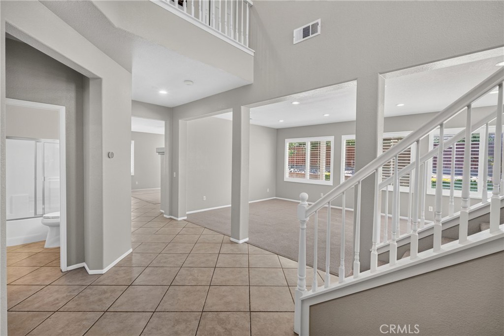 12611 Avocado Way Property Photo 6