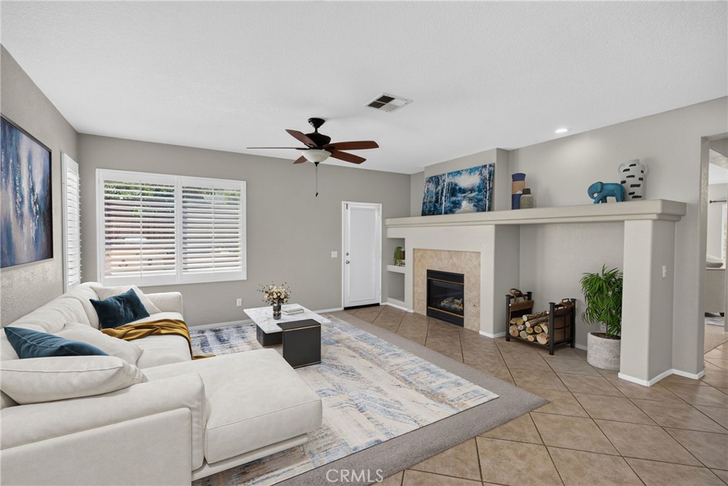 12611 Avocado Way Property Photo 11