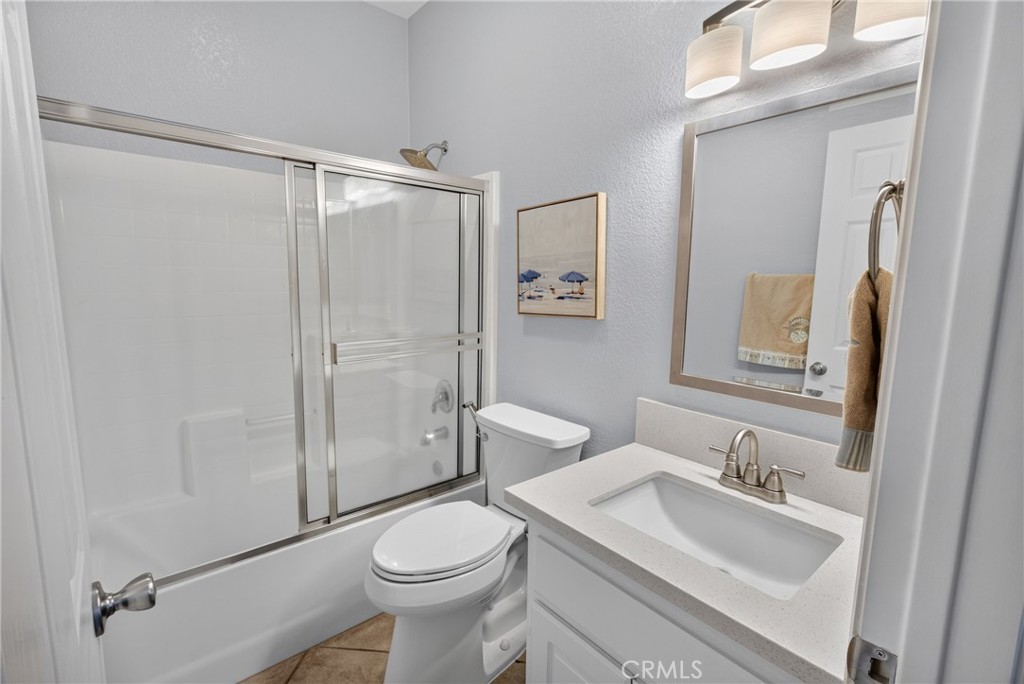 12611 Avocado Way Property Photo 20