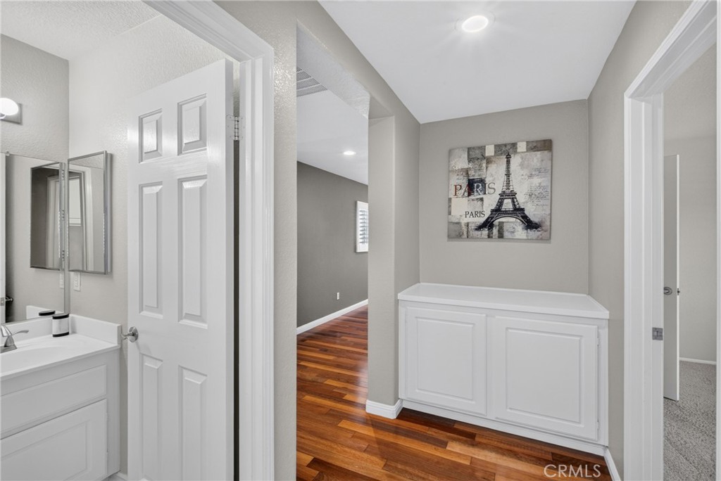 12611 Avocado Way Property Photo 34
