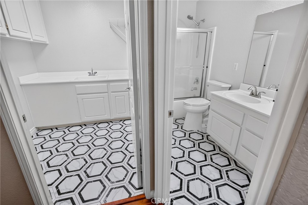 12611 Avocado Way Property Photo 43