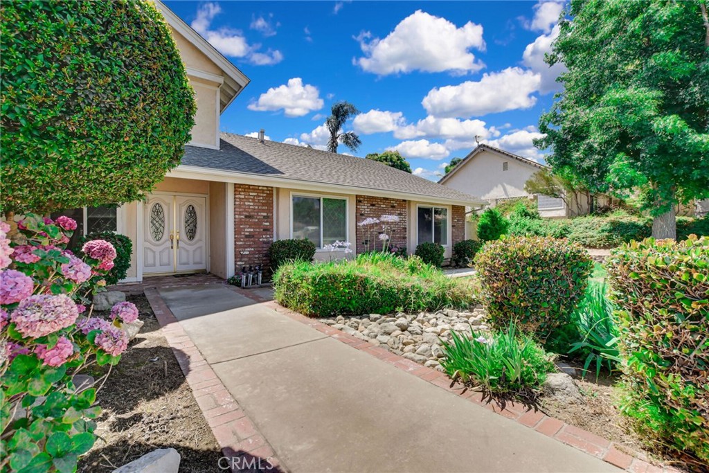 6074 Malachite Avenue Property Photo 3