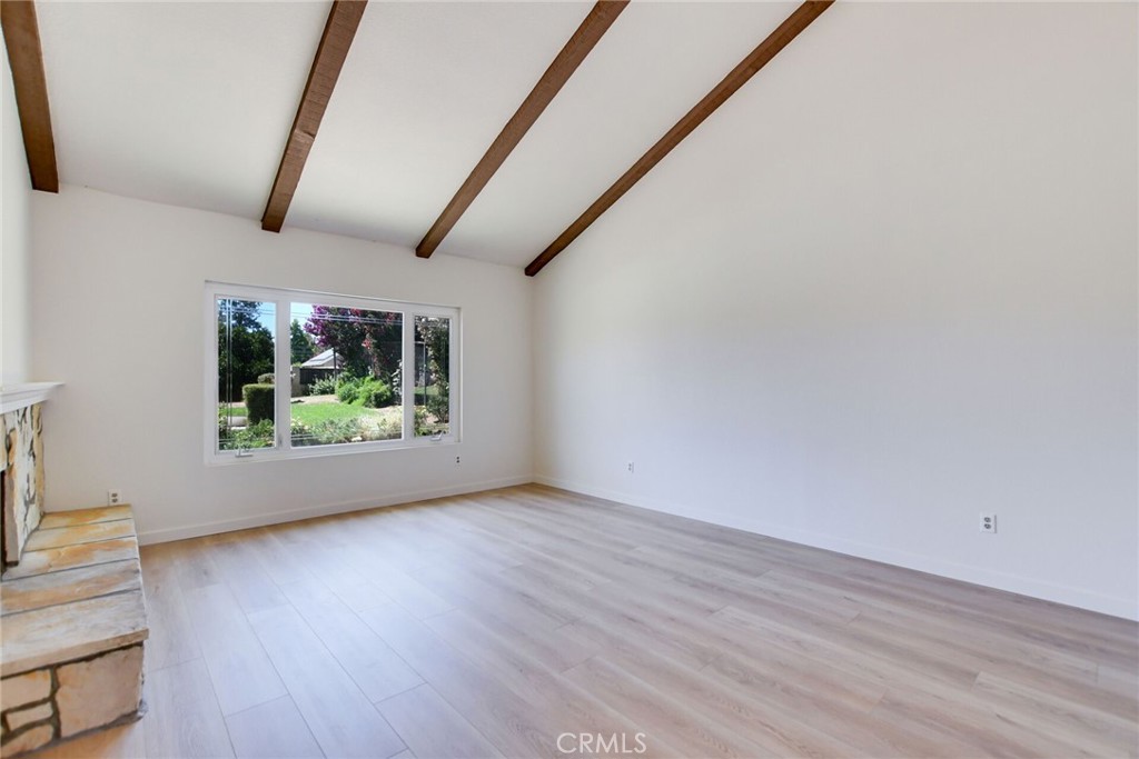 6074 Malachite Avenue Property Photo 9
