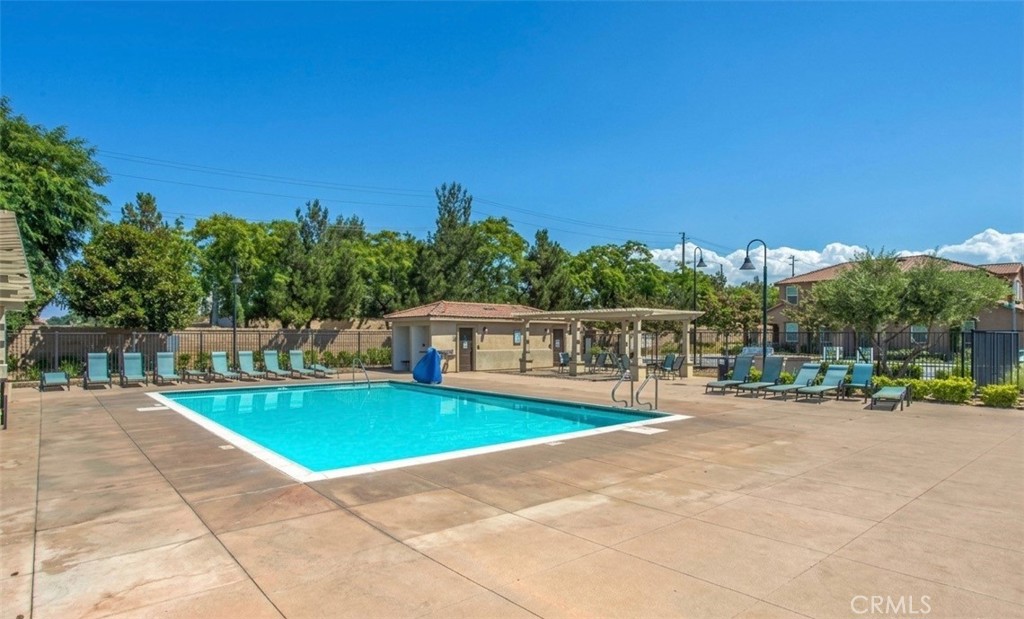 2116 Lavender Property Photo 3