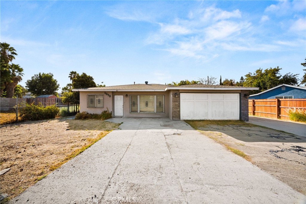 1575 S Tippecanoe Property Photo 1