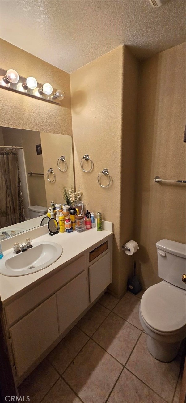 220 Mahogany Property Photo 13