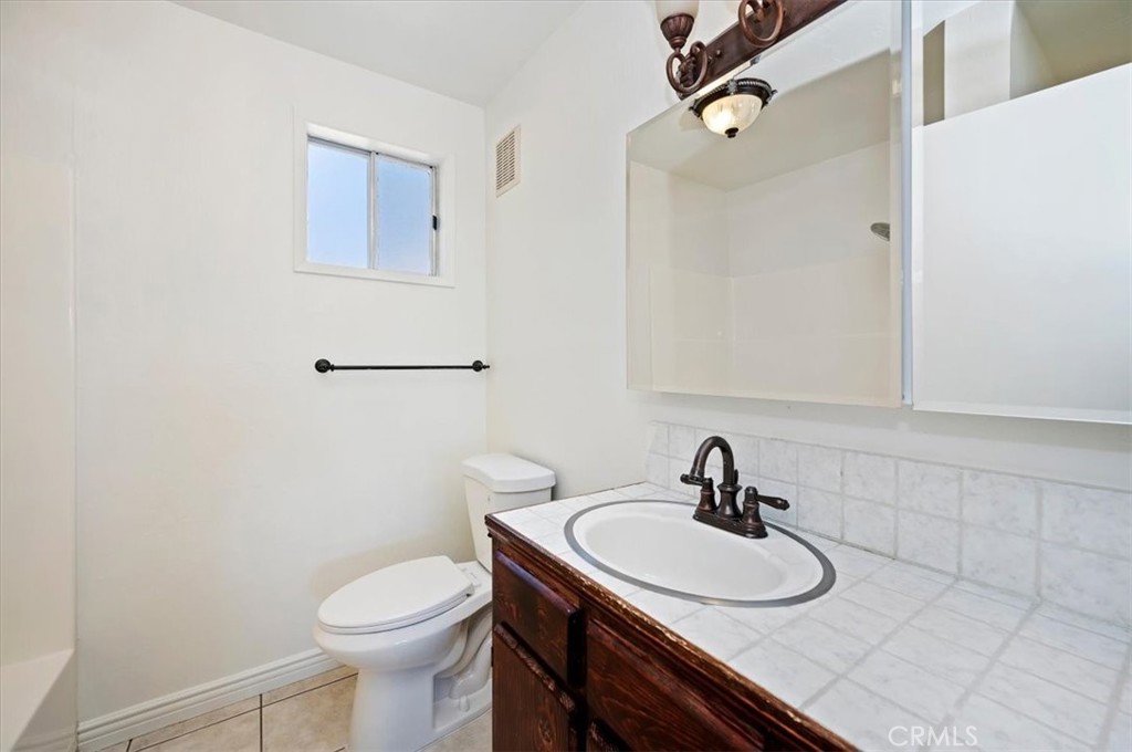 1781 Nob Hill Property Photo 25