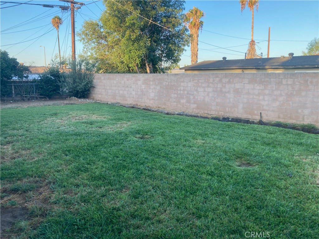 651 N 19th Property Photo 7