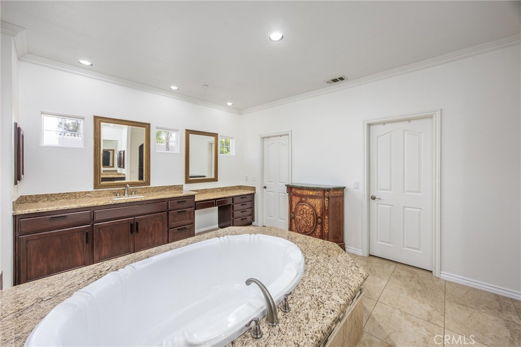 652 Fairway Drive Property Photo 39