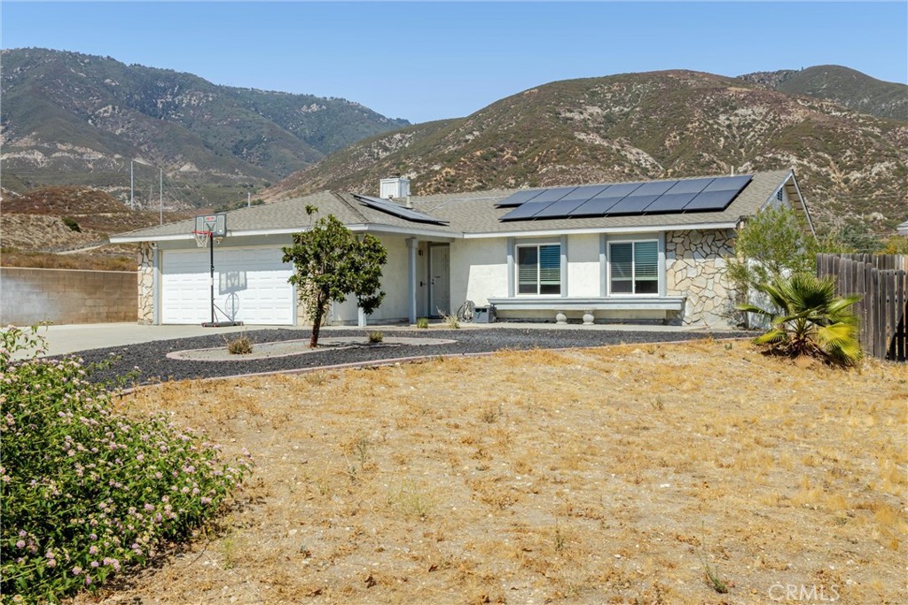 6495 Ventura Avenue N Property Photo 6