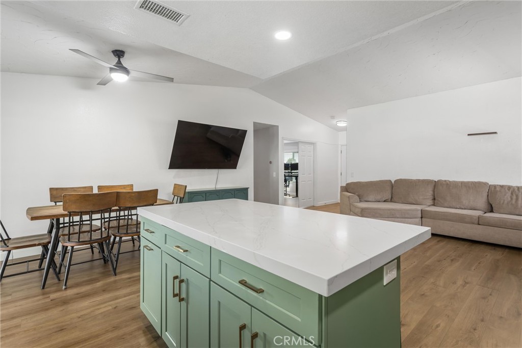 6495 Ventura Avenue N Property Photo 15