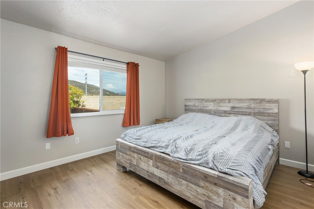 6495 Ventura Avenue N Property Photo 20